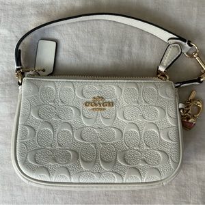 Boxed Nolita 15 In Signature Leather